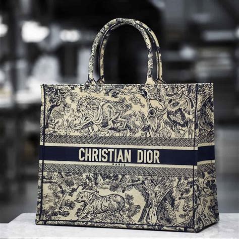 christian dior shopper rosa|Christian Dior tote bag clearance.